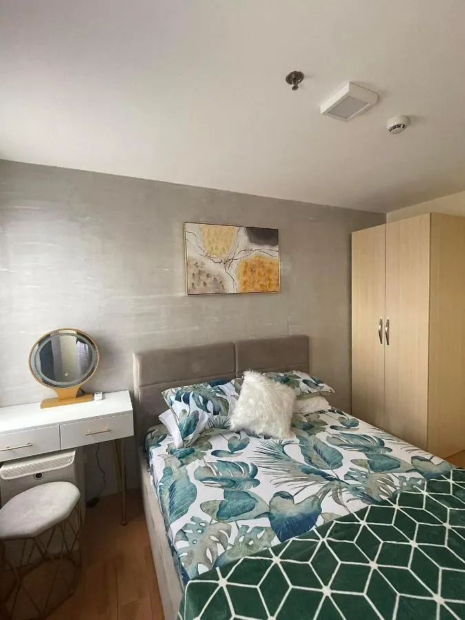 Cozy 2 Bedroom Condo In Davao Near Airport With Balcony 0*,  フィリピン