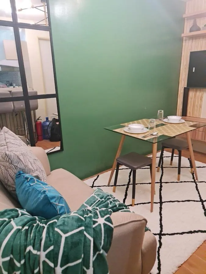 アパート Cozy 2 Bedroom Condo In Davao Near Airport With Balcony