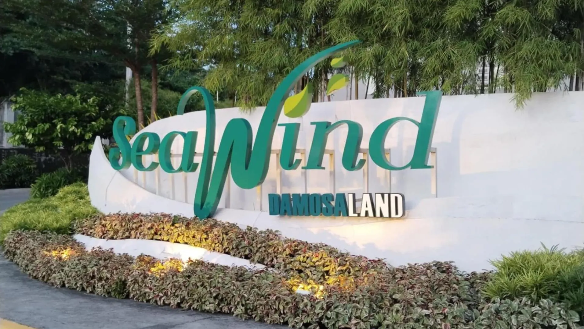 アパート Cozy 2 Bedroom Condo In Davao Near Airport With Balcony